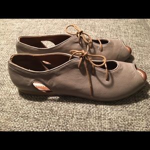 Bueno brand sandals, grey, size 39 (8-8.5)